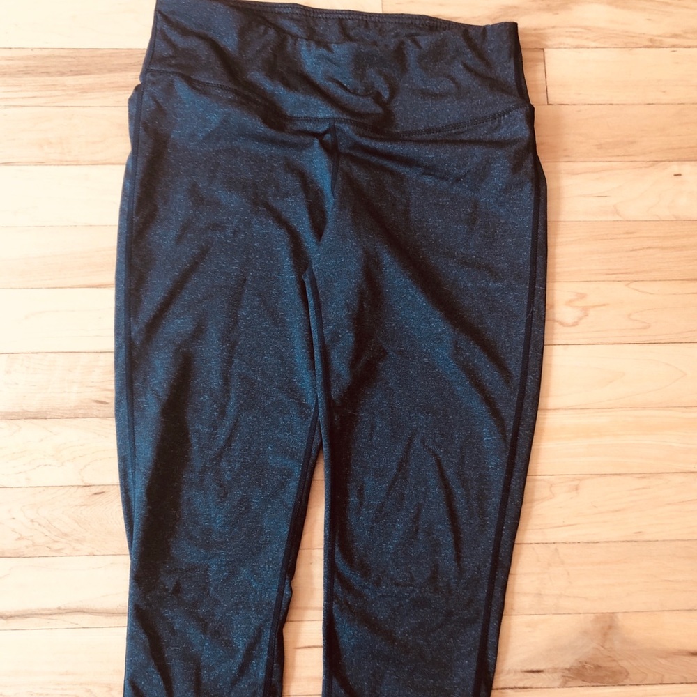 Capri workout leggings